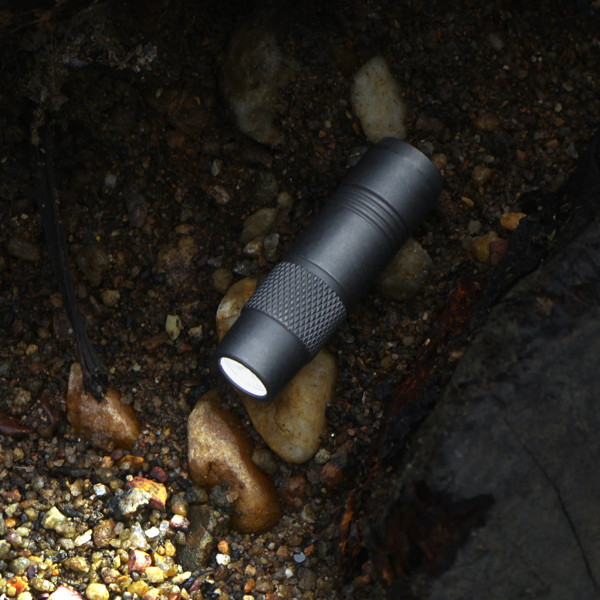 FIELDLUME T3 compact 160LM titanium flashlight