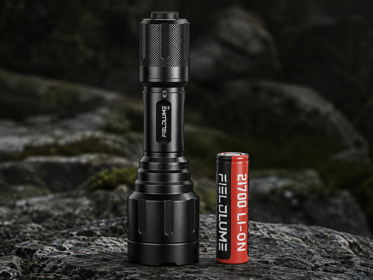 Power for the Recovery. FIELDLUME B1 blood tracking light with replaceable 21700 rechargeable battery