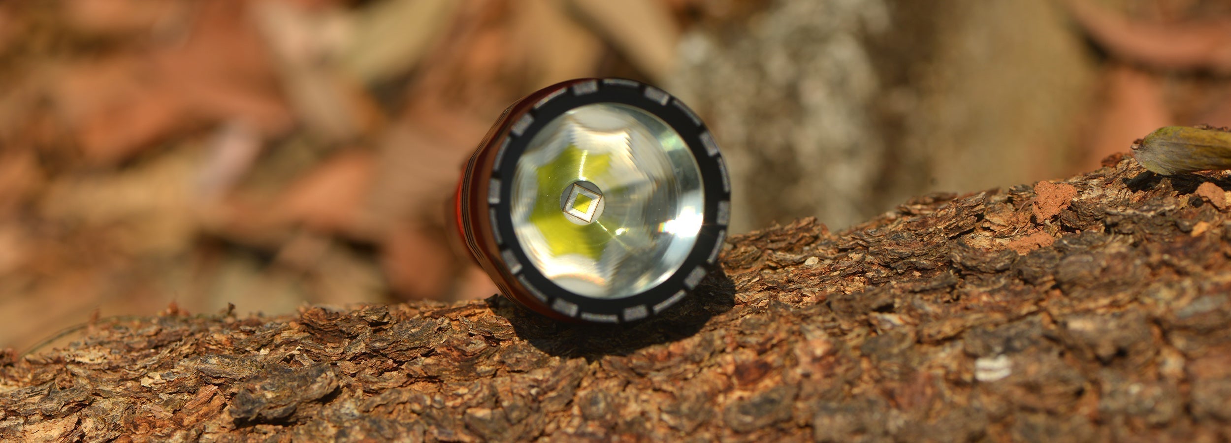8- Inside the Heart of a Flashlight How LEDs Actually Produce Light